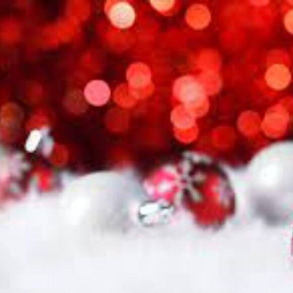 Under Armour Tops - Let's Make A Deal!! Bookmark This Closet!! NEW ITEMS WEEKLEY!!!